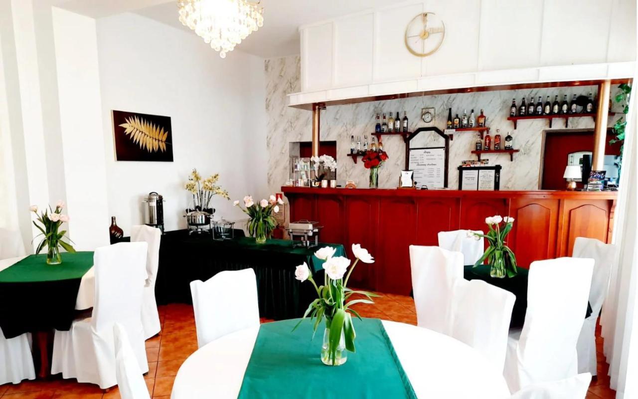 Hotel Bursztyn Kalisz  Exterior photo