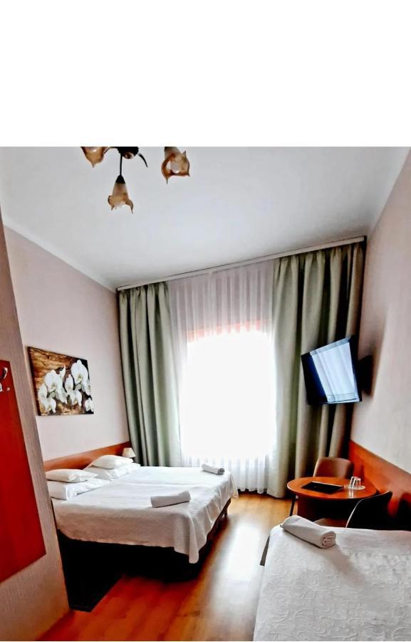 Hotel Bursztyn Kalisz  Exterior photo