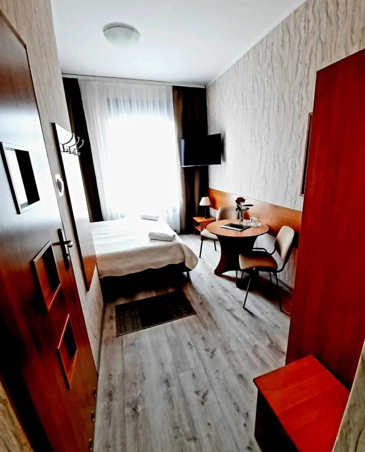 Hotel Bursztyn Kalisz  Exterior photo