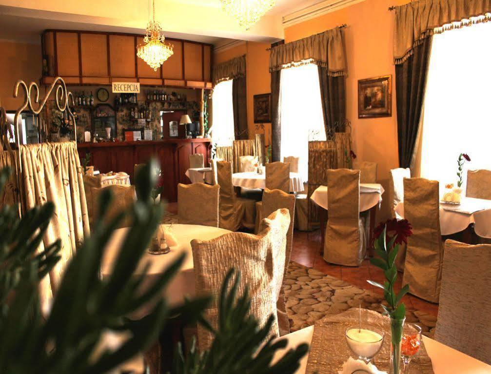 Hotel Bursztyn Kalisz  Exterior photo