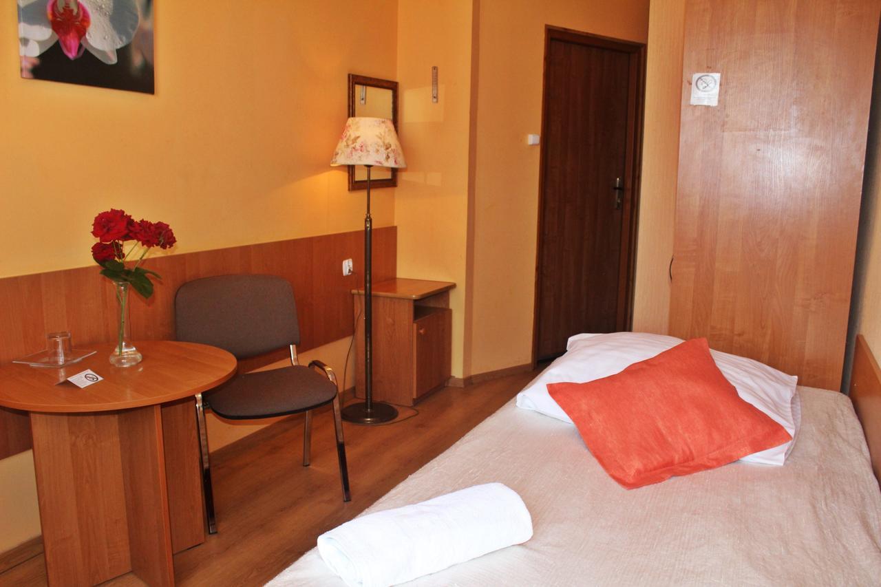Hotel Bursztyn Kalisz  Exterior photo